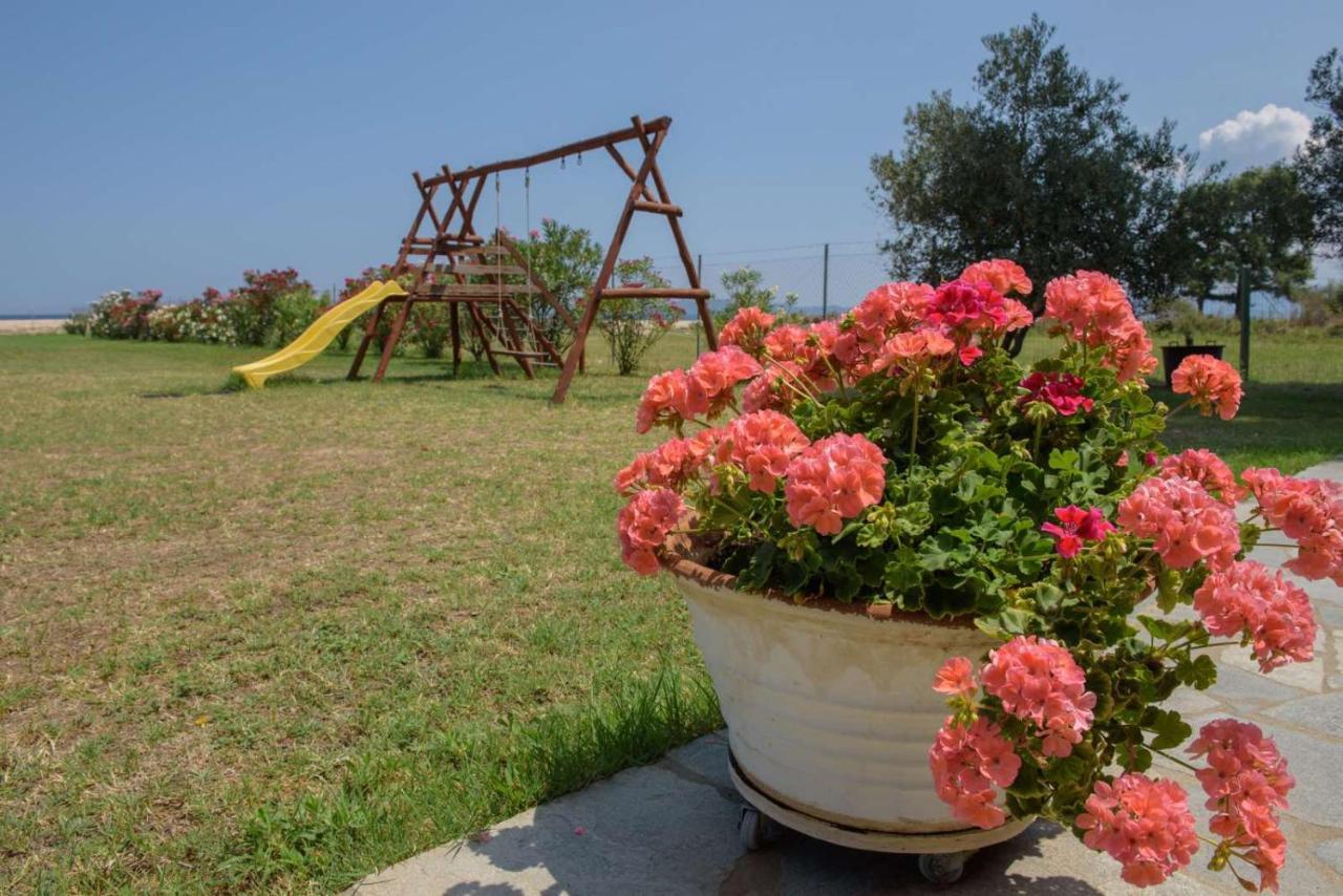 Villa Ilyos イエリソス エクステリア 写真