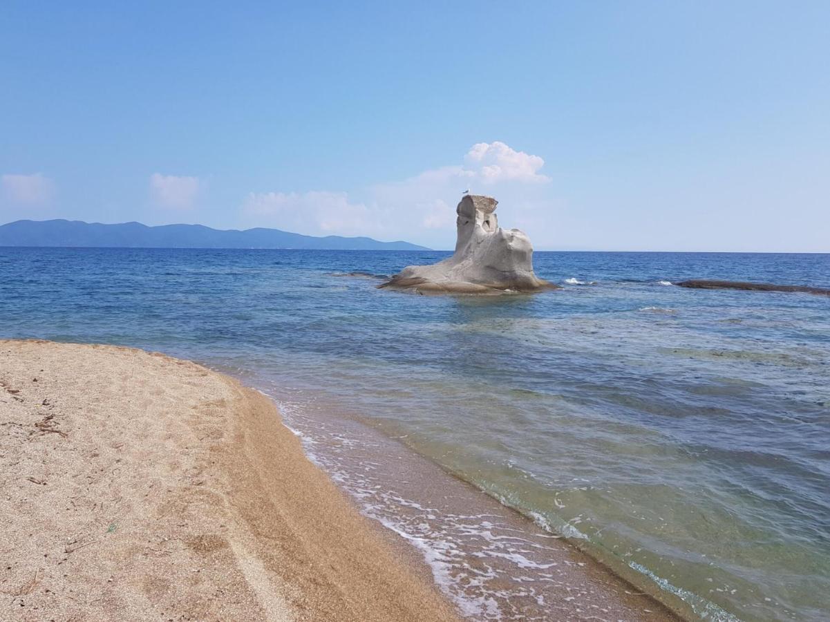 Villa Ilyos イエリソス エクステリア 写真