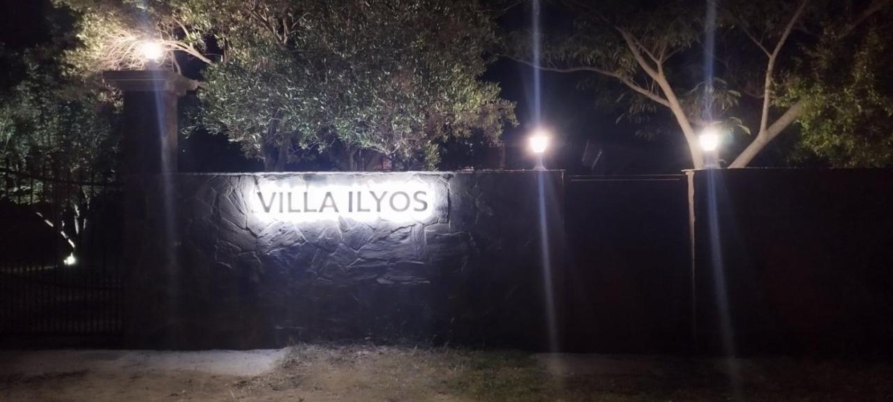 Villa Ilyos イエリソス エクステリア 写真